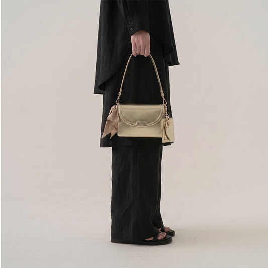 Cushy  - Gold