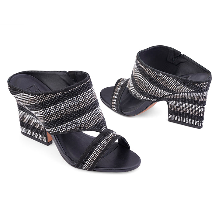 Eduarda  - Black