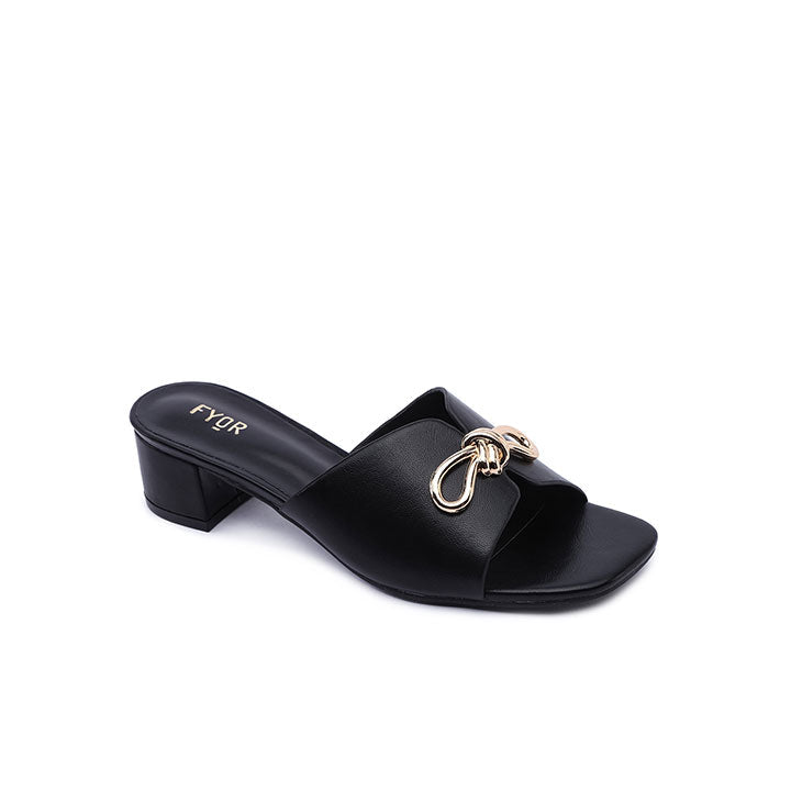 Rya  - Black