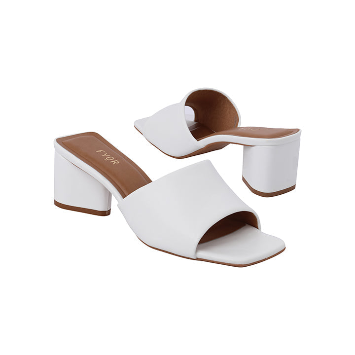 Cariotta  - White