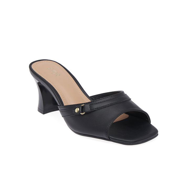 Tressa  - Black