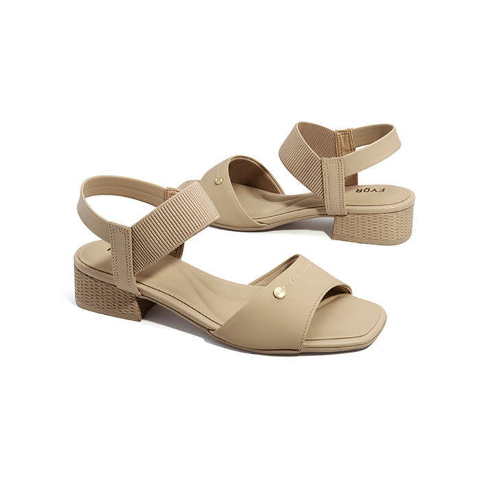 Juxta  - Almond