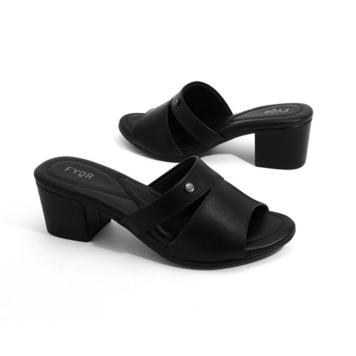 Revela  - Black