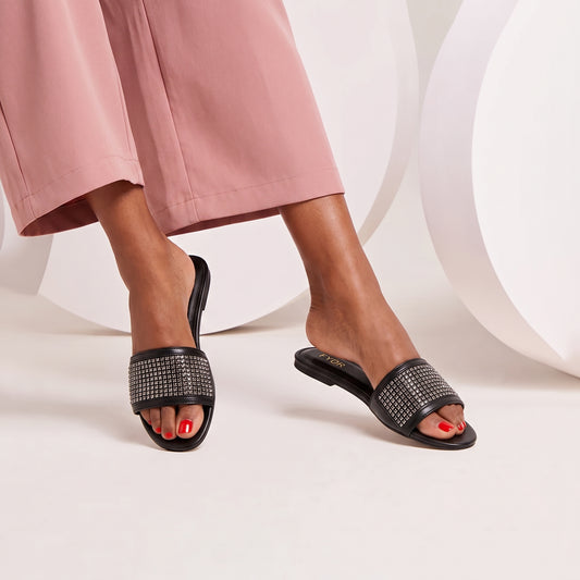 Fioni  - Black