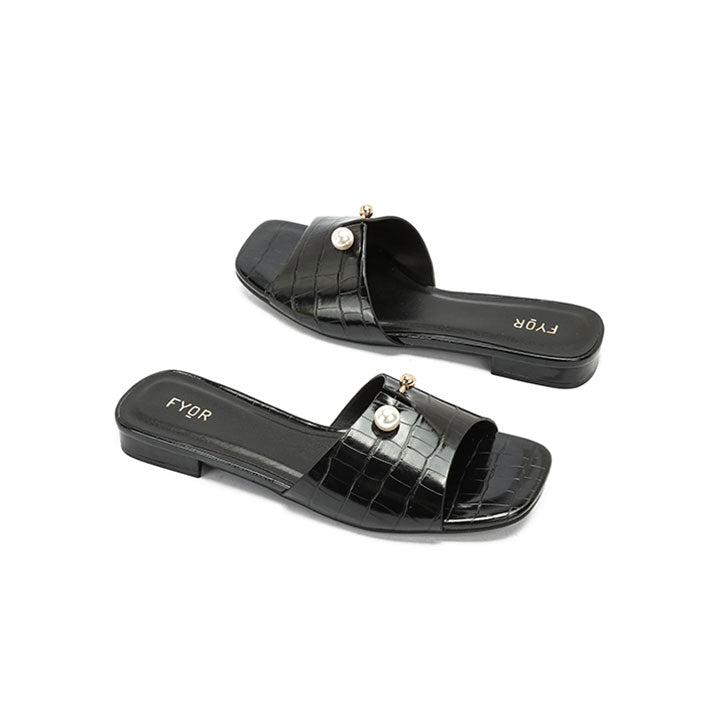 Lison  - Black