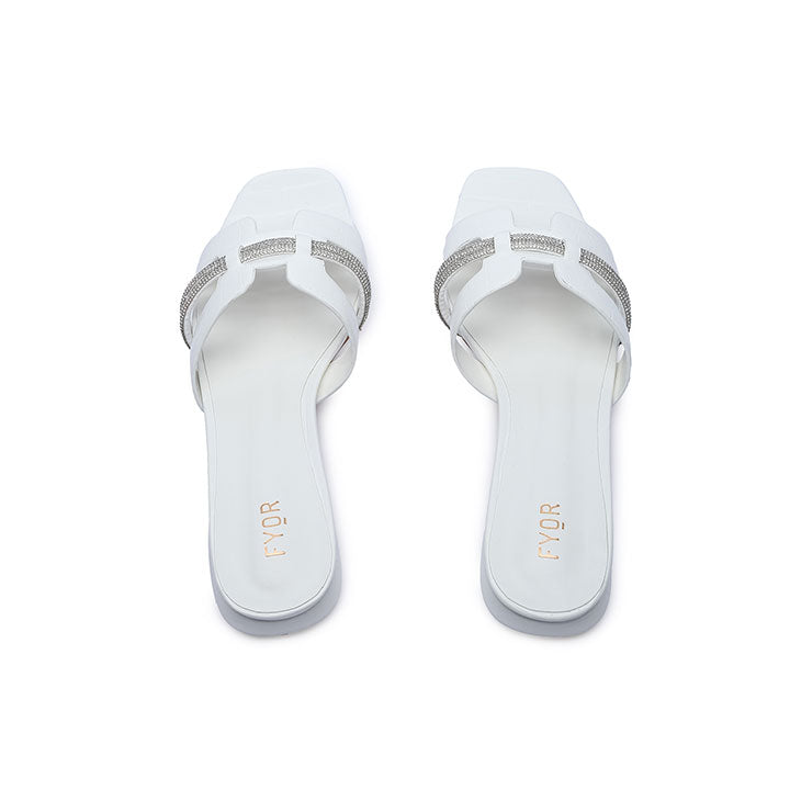 Enara  - White