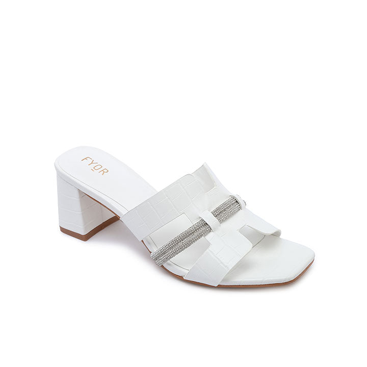 Kelta  - White