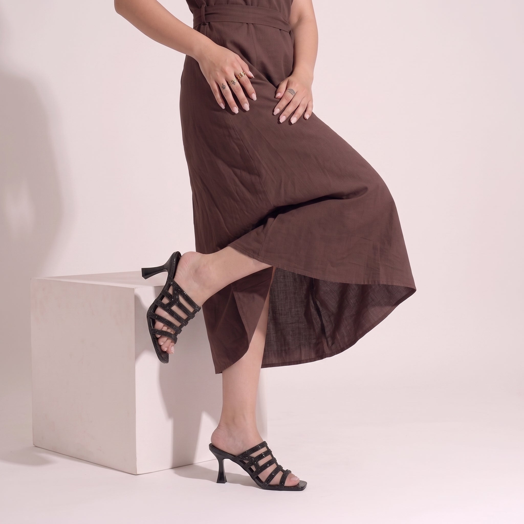 Ligia  - Black