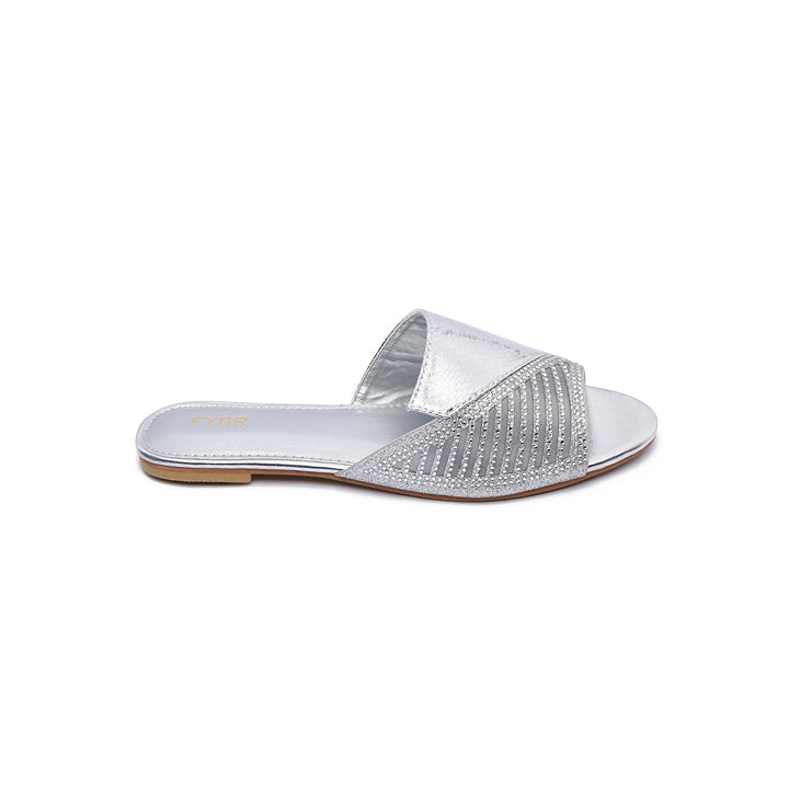 BELLE DIAMANTE SPARKLY FLAT SLIDERS IN MOON SILVER – Where's That From UK
