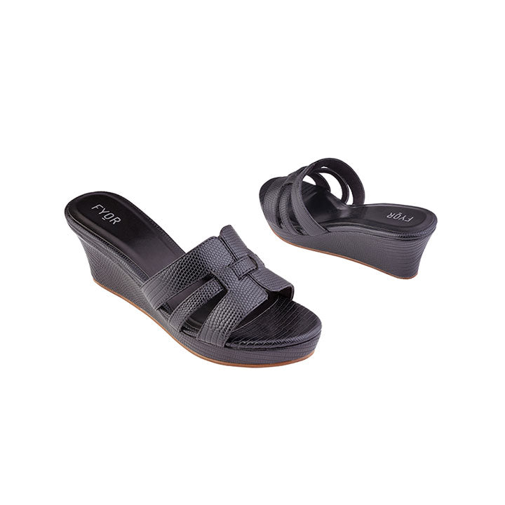 Zyro  - Black