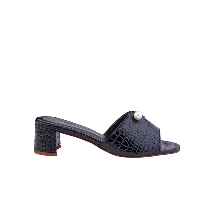Sera  - Black