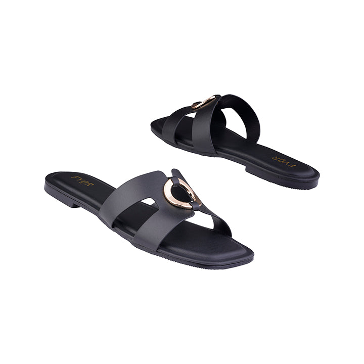 Velvera  - Black