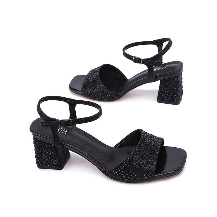 Runa  - Black