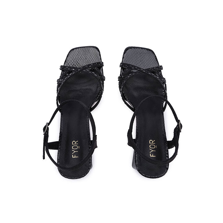 Shara  - Black