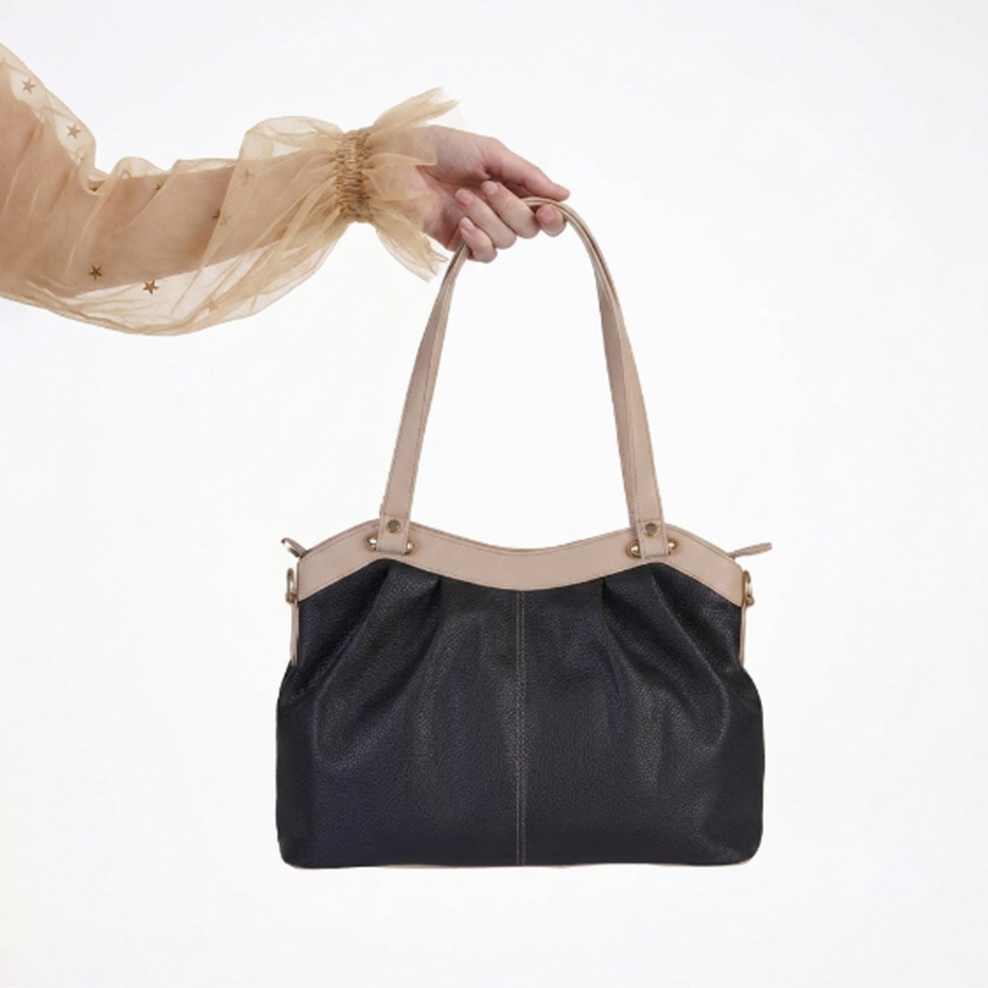Velora  - Black