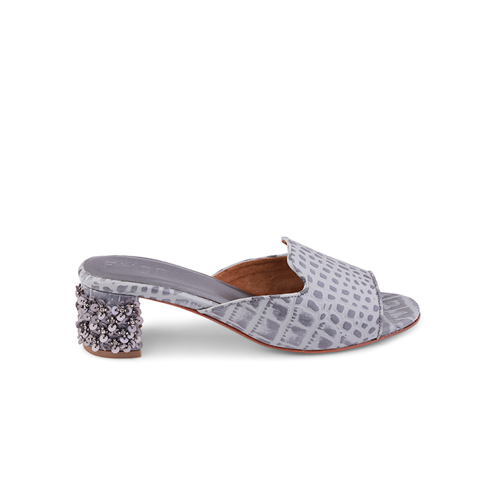 Jewelly  - Grey