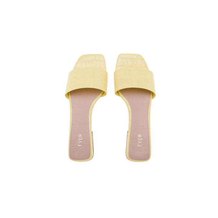 Illow  - Yellow