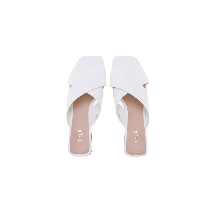Alyee  - White