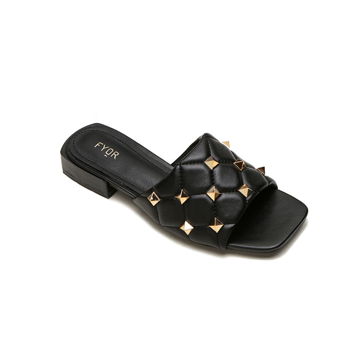 Cariana hot sale jelly sandals