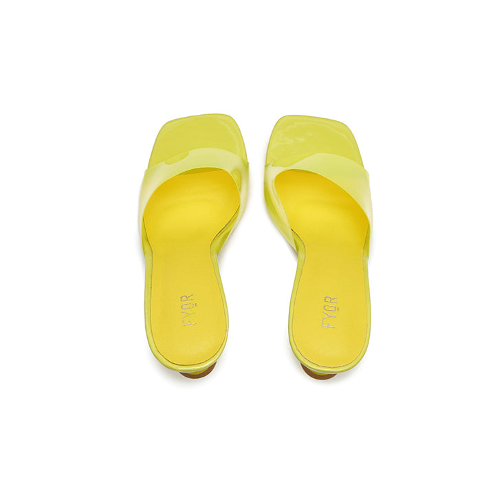 Dory  - Yellow